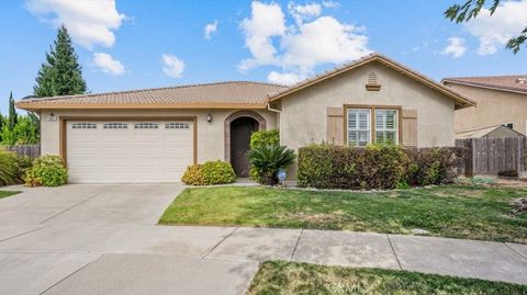Photo of 4861 Langley WAY, Merced, CA 95348 (MLS # MC26159854)