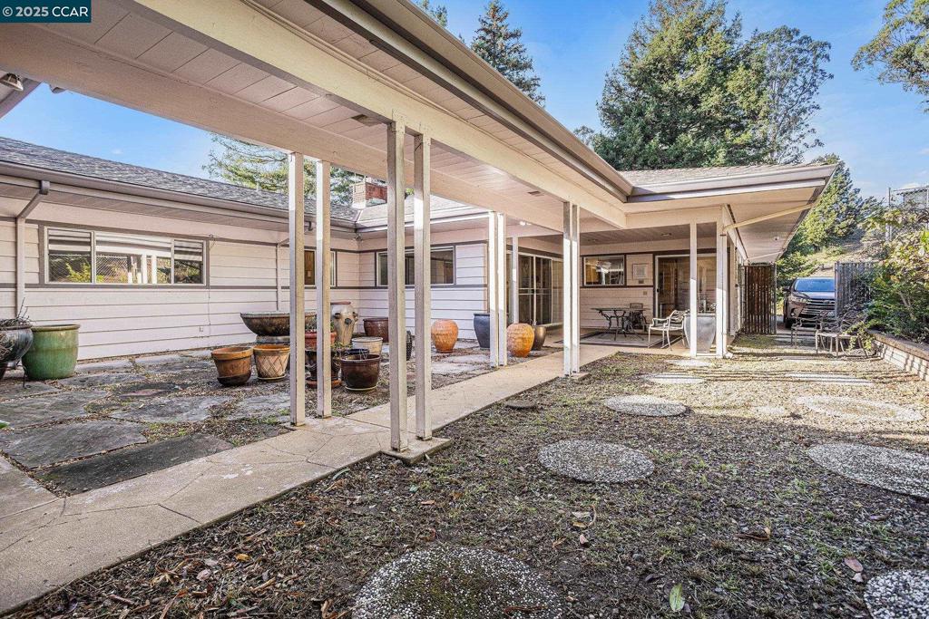 SKYLINE HILLS - Residential