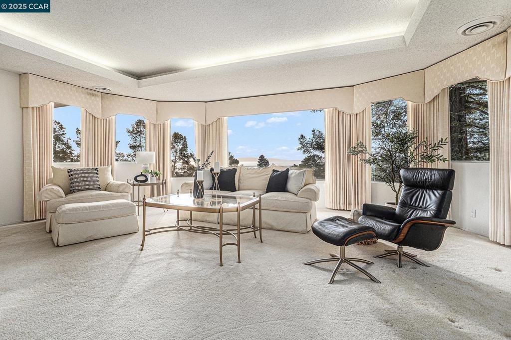 SKYLINE HILLS - Residential