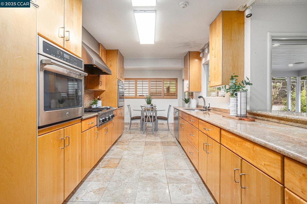 SKYLINE HILLS - Residential