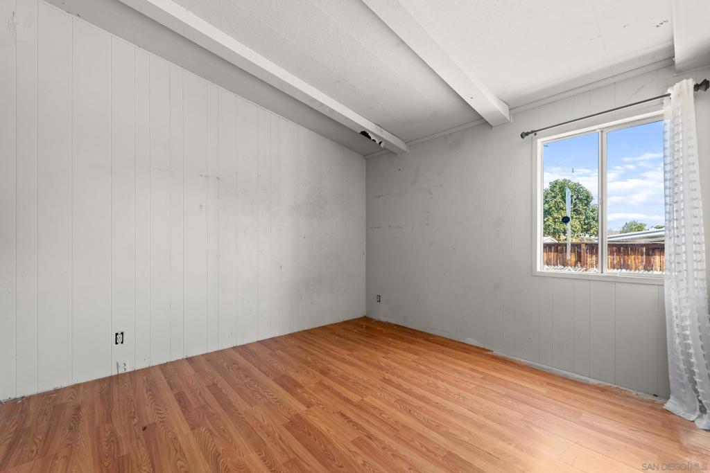 26091 San Quintin Rd