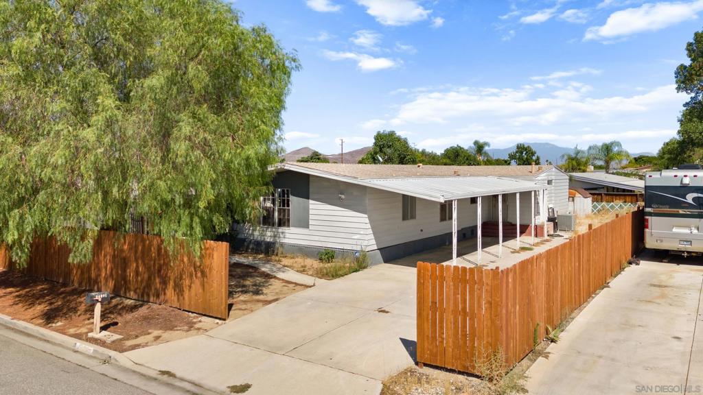 26091 San Quintin Rd