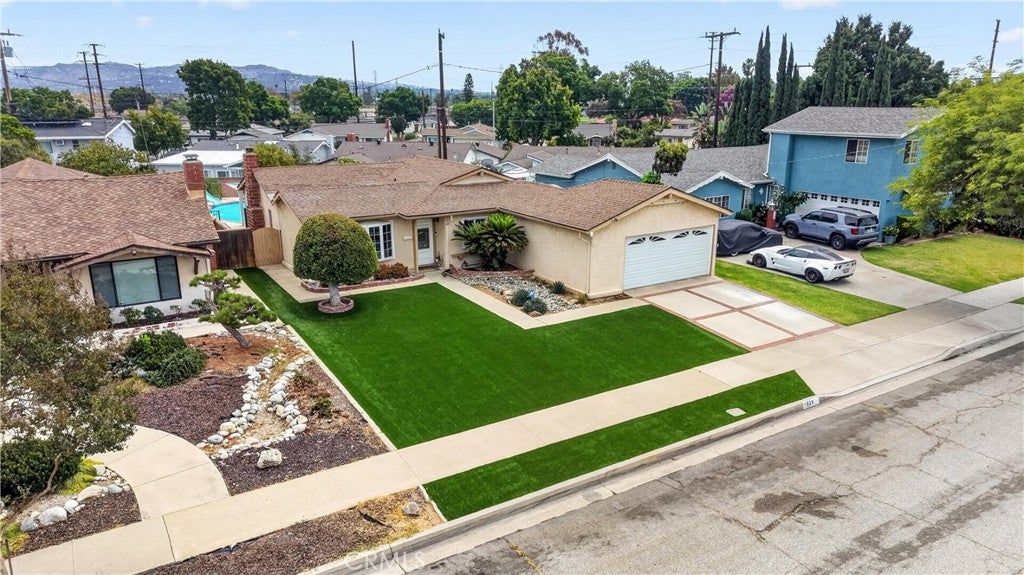 724 N Sanchez Street