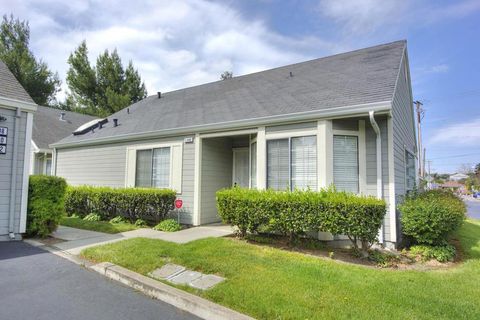 Photo of 1408 Plymouth Lane, Antioch, CA 94509 (MLS # ML82045931)