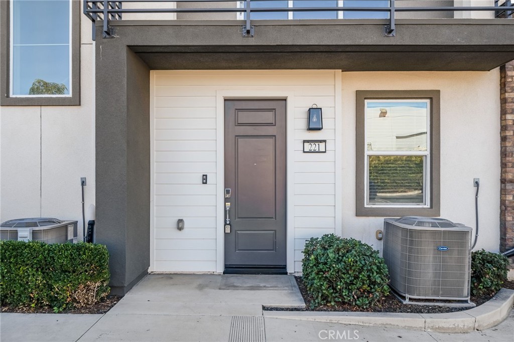 Serrano Summit - Residential Lease