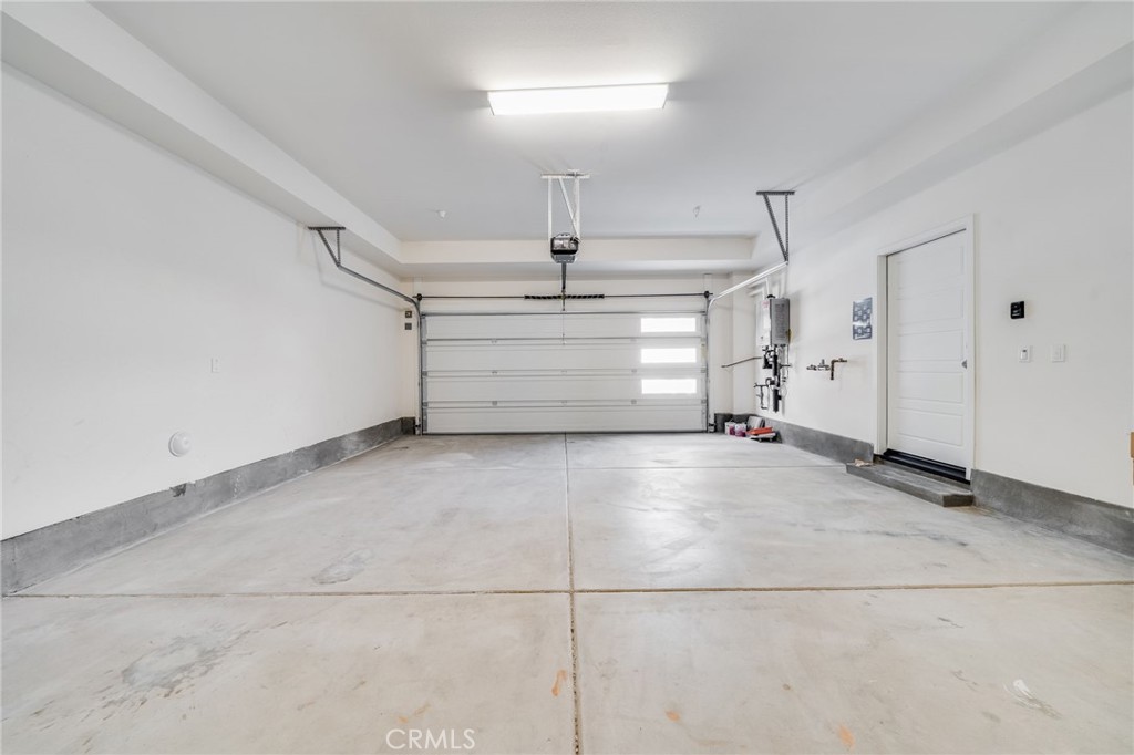 Serrano Summit - Residential Lease