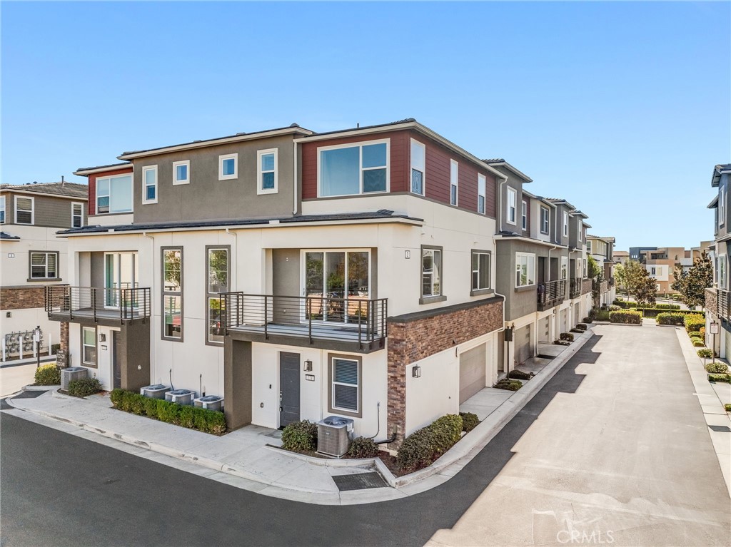 Serrano Summit - Residential Lease