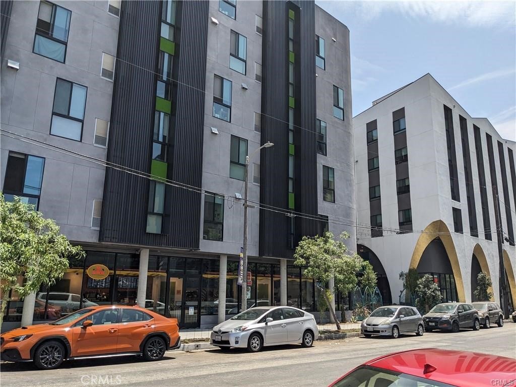 2020 Barranca Street 101