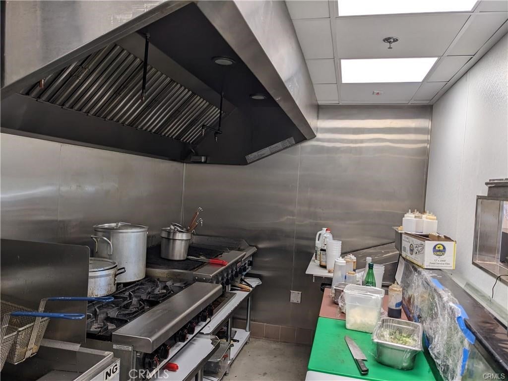 2020 Barranca Street 101