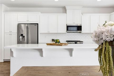 Tiny photo for 6724 N Glasner Lane, West Hills, CA 91307 (MLS # OC26041445)