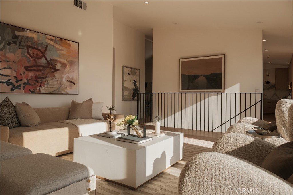 2536 Medlow