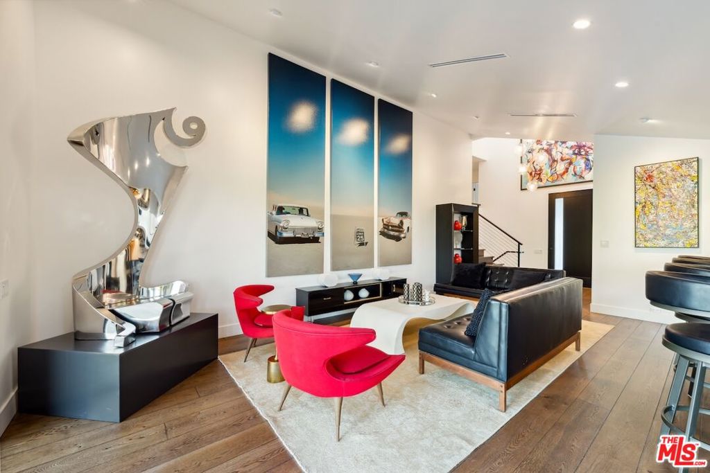 3372 Longridge Terrace