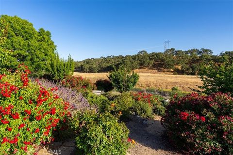 Tiny photo for 2035 Calle Pattito, Templeton, CA 93465 (MLS # NS26003128)