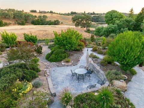 Tiny photo for 2035 Calle Pattito, Templeton, CA 93465 (MLS # NS26003128)