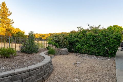 Tiny photo for 2035 Calle Pattito, Templeton, CA 93465 (MLS # NS26003128)