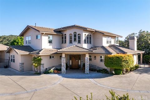 Tiny photo for 2035 Calle Pattito, Templeton, CA 93465 (MLS # NS26003128)