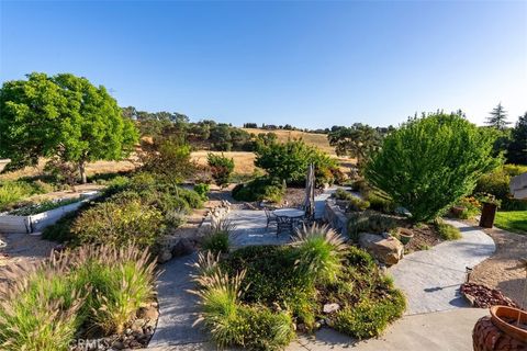 Tiny photo for 2035 Calle Pattito, Templeton, CA 93465 (MLS # NS26003128)