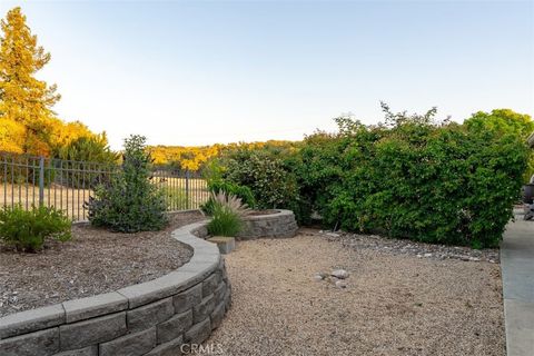 Tiny photo for 2035 Calle Pattito, Templeton, CA 93465 (MLS # NS26003128)