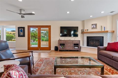 Tiny photo for 2035 Calle Pattito, Templeton, CA 93465 (MLS # NS26003128)
