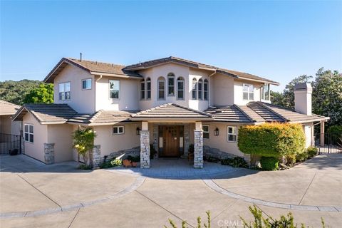 Tiny photo for 2035 Calle Pattito, Templeton, CA 93465 (MLS # NS26003128)