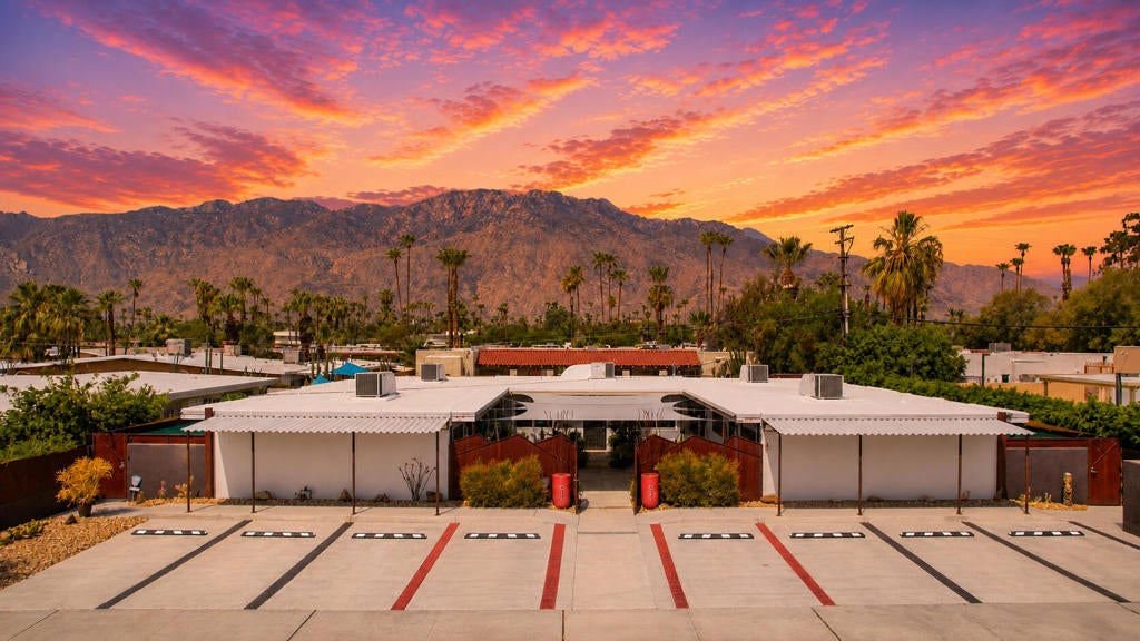 521 Desert Way