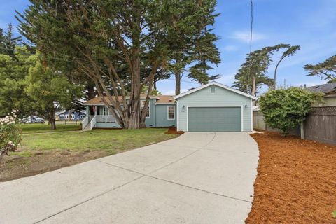 Photo of 123 Carmel Avenue, El Granada, CA 94018 (MLS # ML82046533)