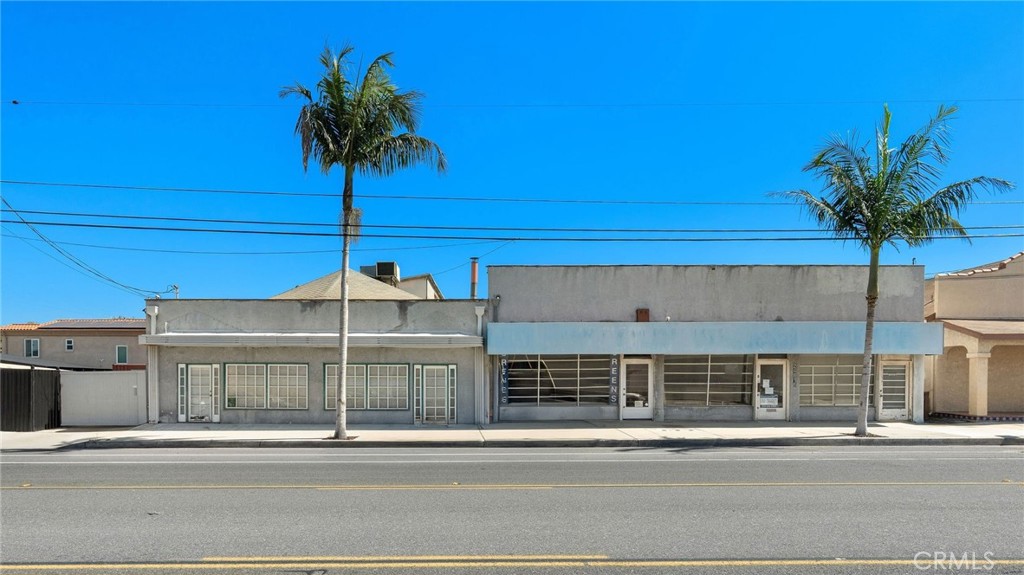 24820 Narbonne Avenue