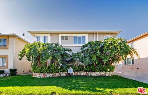 Photo of 1037 S Holt Avenue, Los Angeles, CA 90035 (MLS # 26669051)