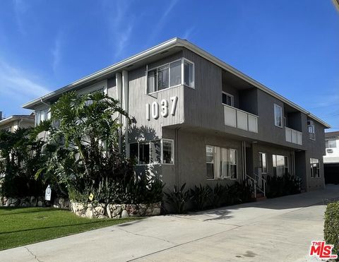 Tiny photo for 1037 S Holt Avenue, Los Angeles, CA 90035 (MLS # 26669051)