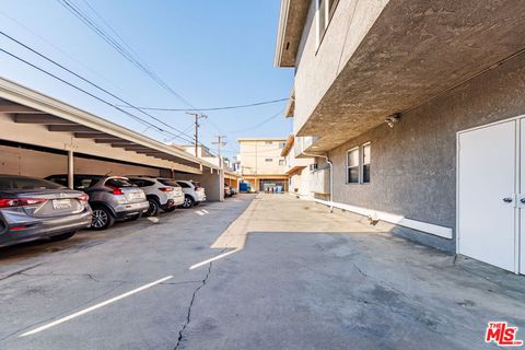 Tiny photo for 1037 S Holt Avenue, Los Angeles, CA 90035 (MLS # 26669051)