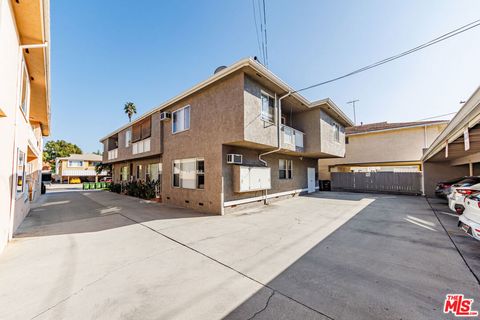 Tiny photo for 1037 S Holt Avenue, Los Angeles, CA 90035 (MLS # 26669051)