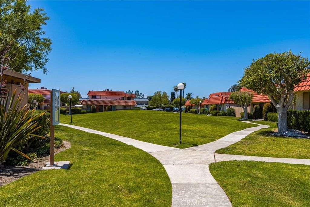 listing image 130723099291588676820