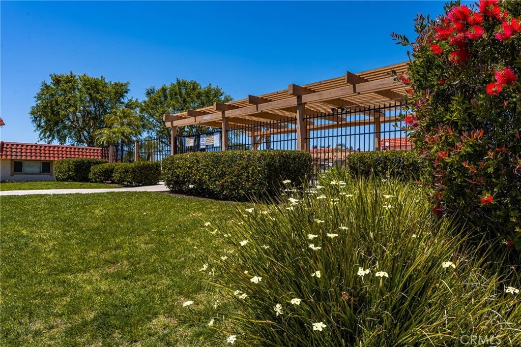 listing image 130726002050625793696