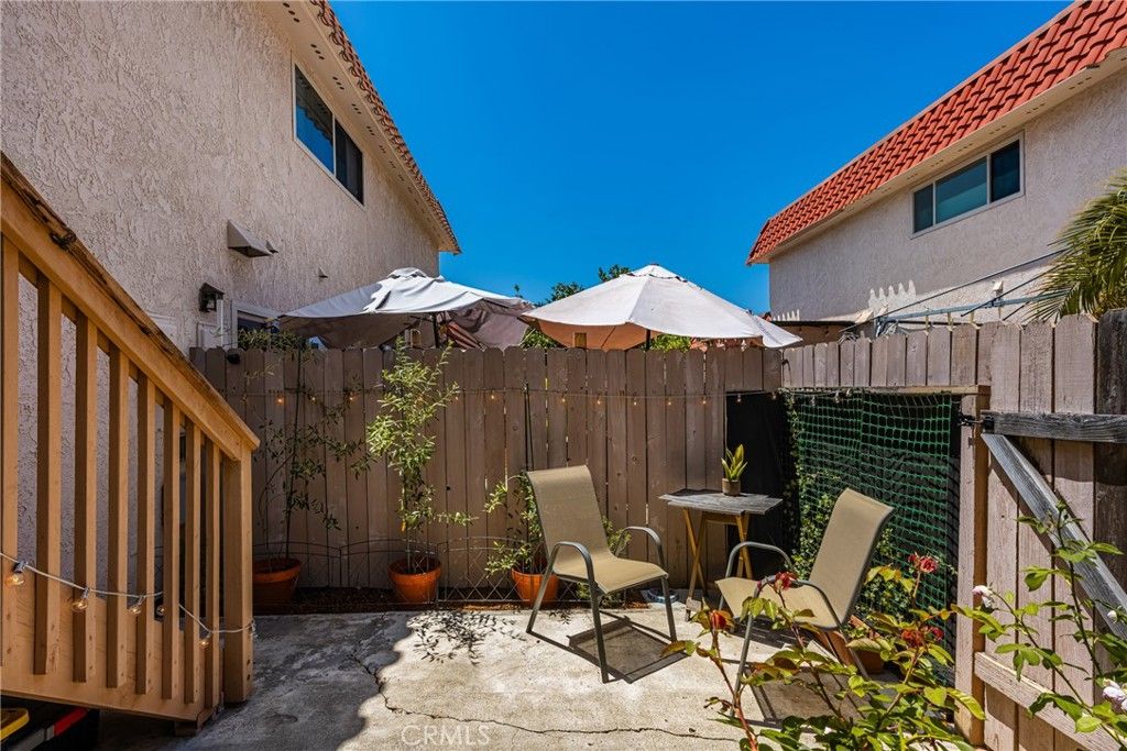 listing image 130723264137603526417