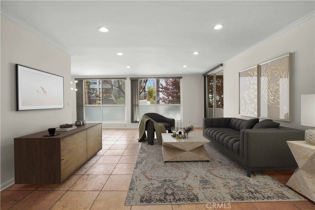 Properties 2 11970 Montana Avenue 102