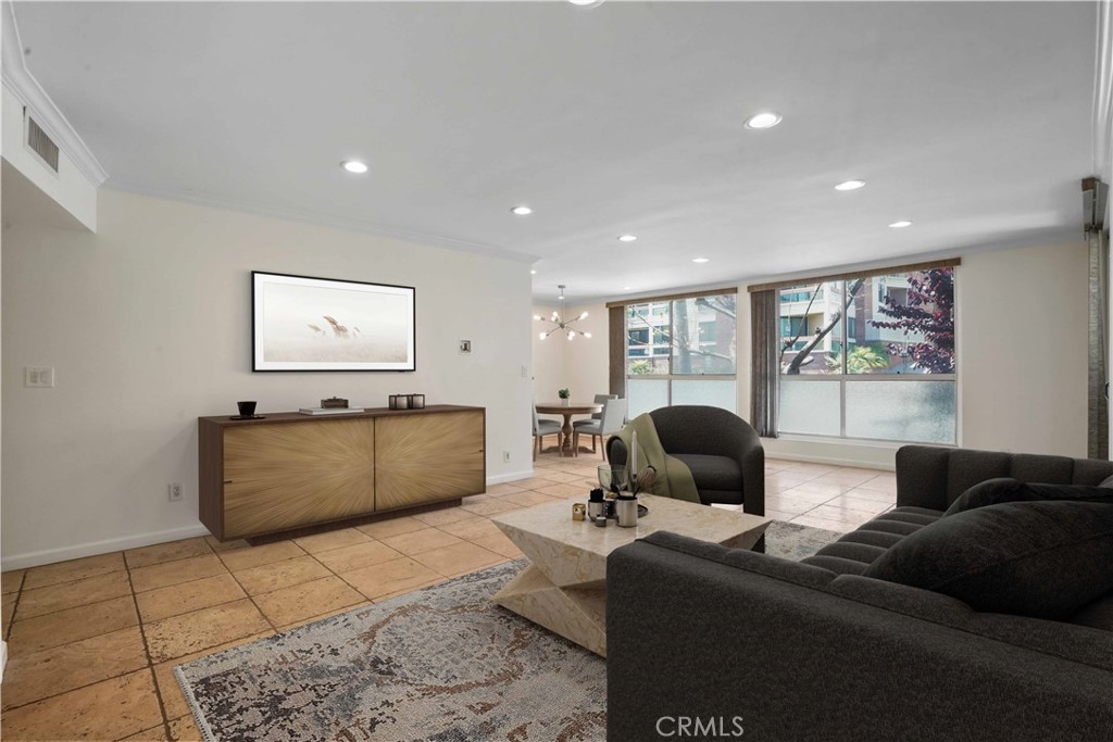 Properties 1 11970 Montana Avenue 102