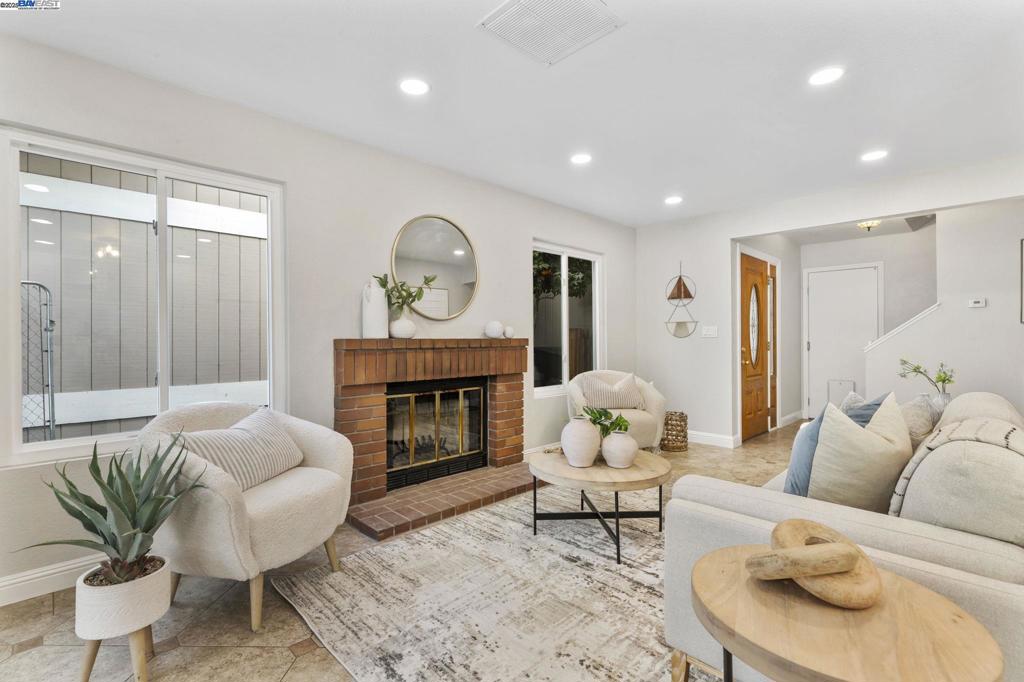 ARROYO VILLAGE - Residential