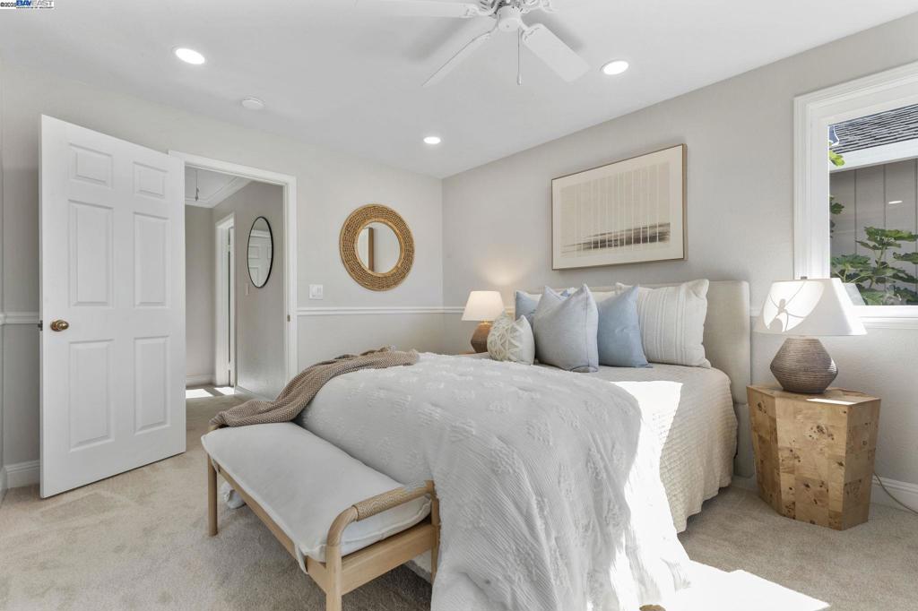 ARROYO VILLAGE - Residential