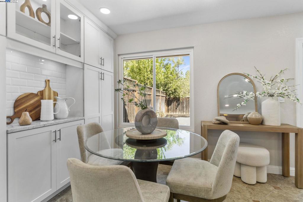 ARROYO VILLAGE - Residential