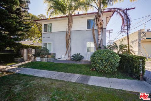 Photo of 8976 Cadillac Avenue #1/2, Los Angeles, CA 90034 (MLS # 26640063)