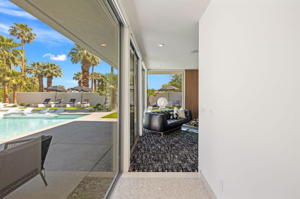 Magnesia Falls Cove - Residential