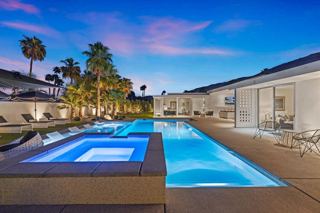 Magnesia Falls Cove - Residential