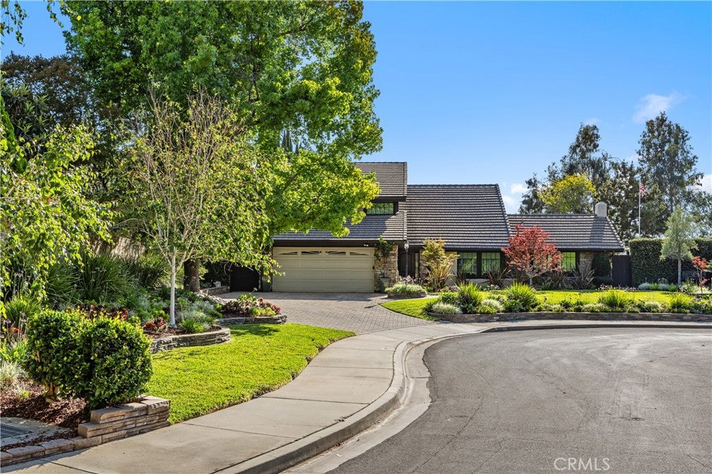 609 Willowbrook