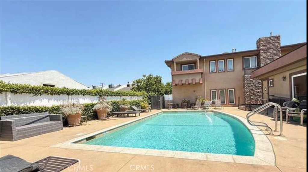 Agoura Country Townhomes (838) - Residential