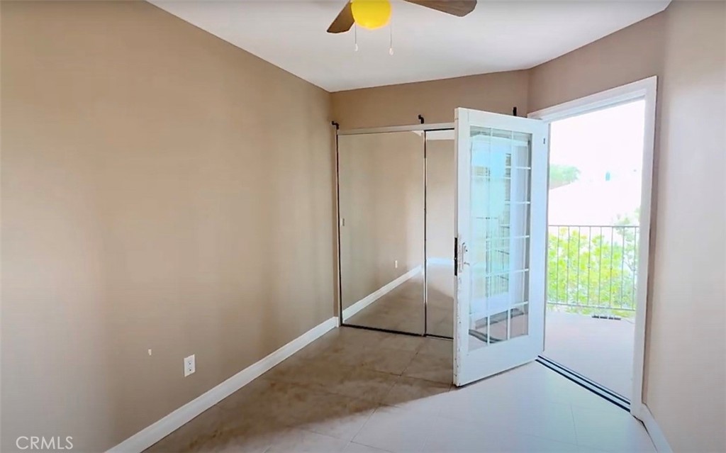 Agoura Country Townhomes (838) - Residential