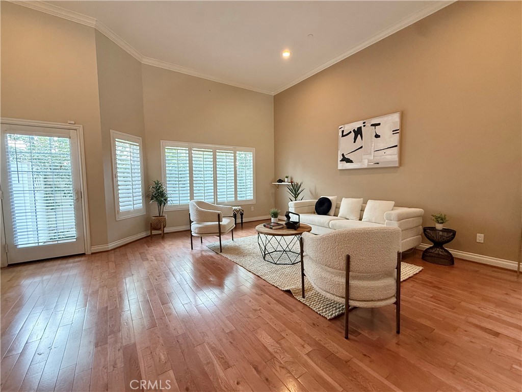 Agoura Country Townhomes (838) - Residential