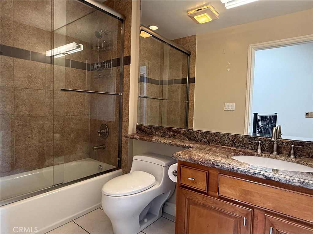 Agoura Country Townhomes (838) - Residential