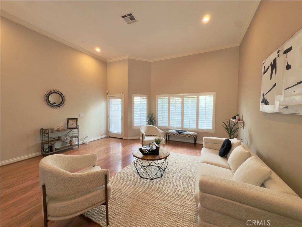 Agoura Country Townhomes (838) - Residential