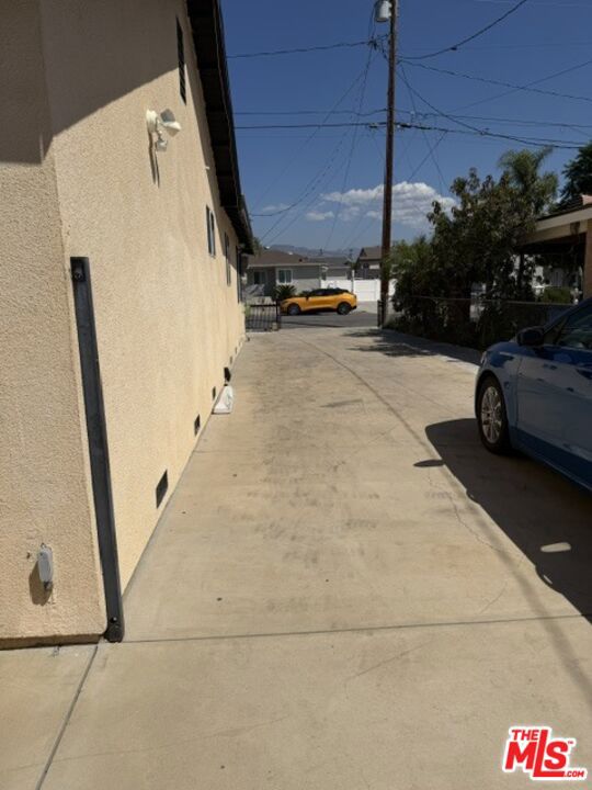 1314 Omelveny Avenue A