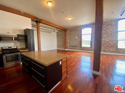 Photo of 652 Mateo Street #201, Los Angeles, CA 90021 (MLS # 26641917)